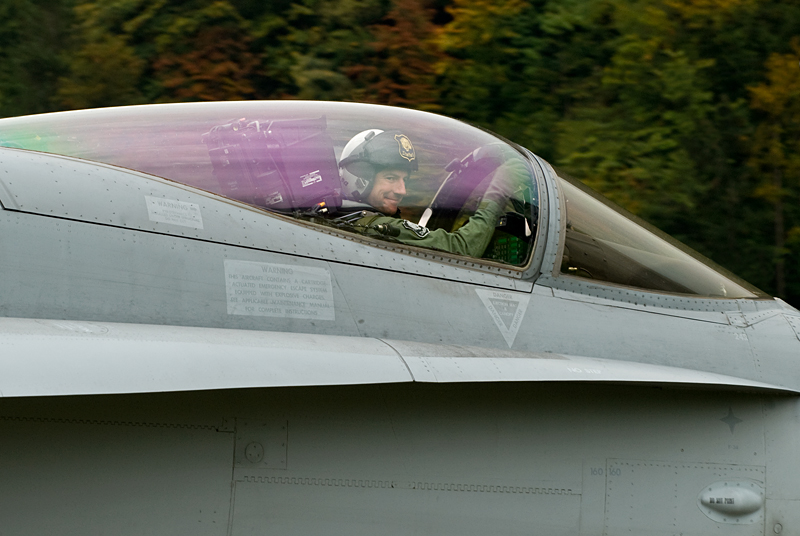 85_Meiringen_FA-18C Hornet.jpg